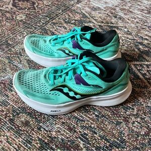 Saucony Women’s Ride 15 Running Shoe